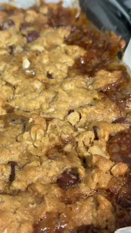 Chewy ooey gooey chocolate oatmeal bars 🍪 by @halfbakedharvest 