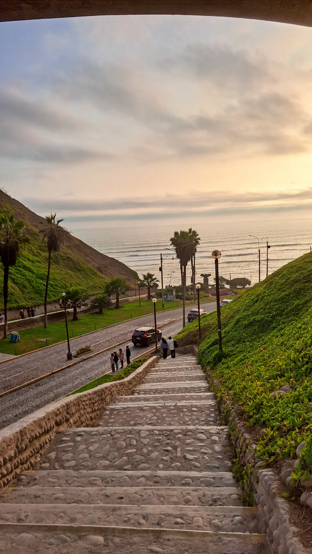 Miraflores - Perú  #limaperu🇵🇪 #fotosparafingir #lugaresturisticos #sunset #playa 