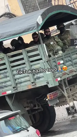 #fypシ #paratiiiiiiiiiiiiiiiiiiiiiiiiiiiiiii #militarytiktok #quito_ecuador🇪🇨 #😏🔥 