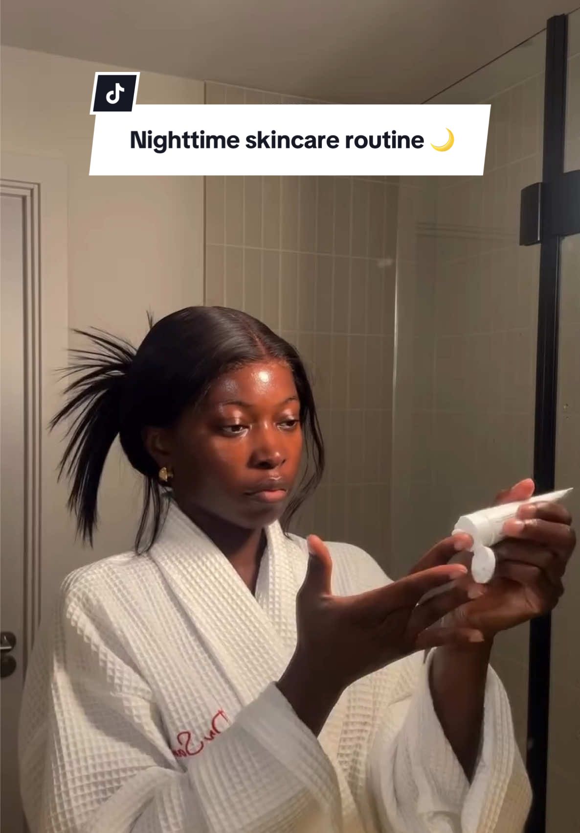 Evening skin reset with @Busayo✨| skincare & hair care 🌙 Busayo’s nighttime skincare routine: 💧 Flawless Body Cleanser 🫧 Flawless Cleanser 🌙 Flawless Nightly Serum 🧴 Flawless Moisturiser Intense What’s your nighttime skincare essential? 👀 #skincareroutine #eveningskincare #nighttimeroutine #showerroutine #everythingshower 