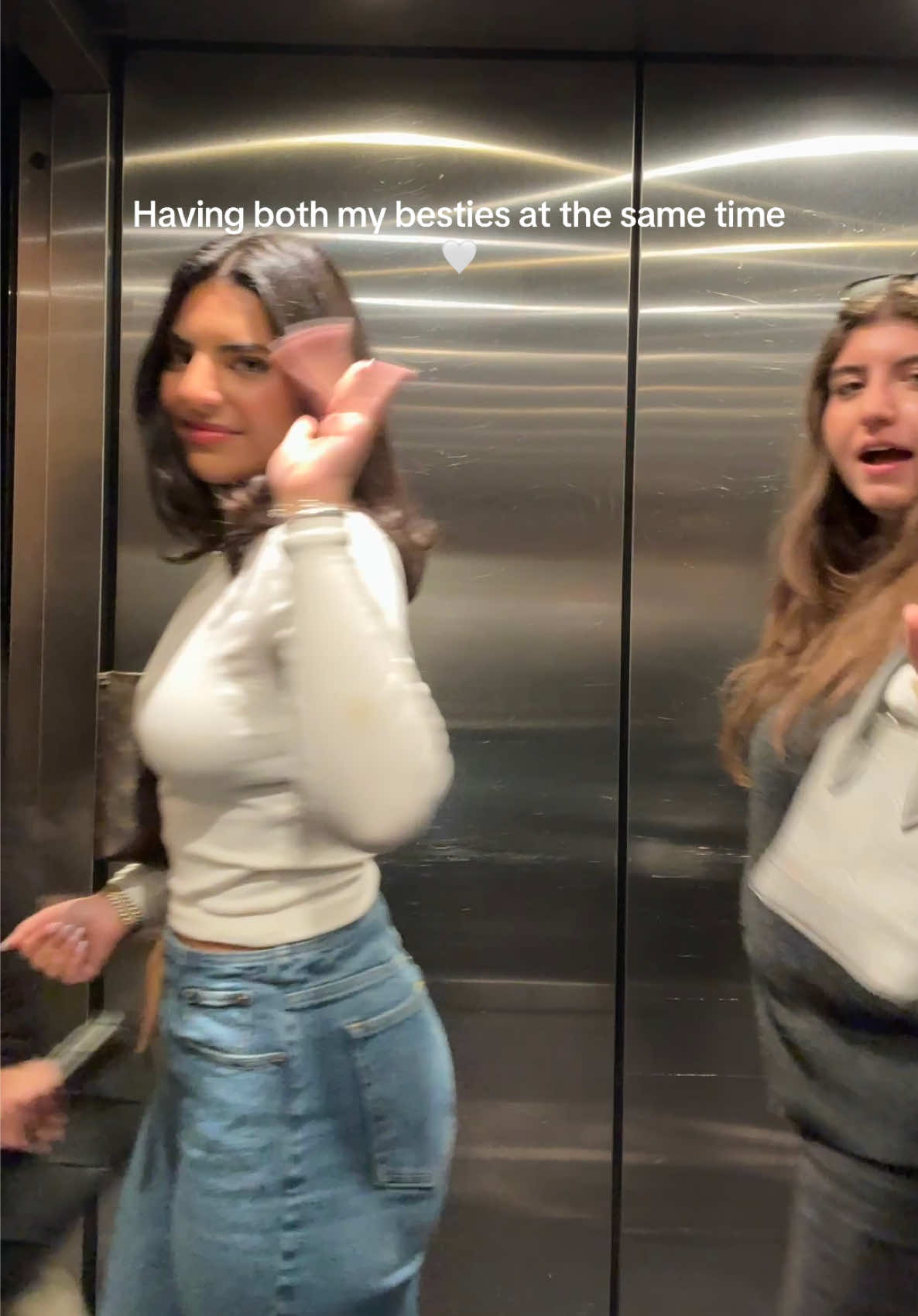 My girls 4ever #foryoupage #foryou #girls #bestfriend #la 