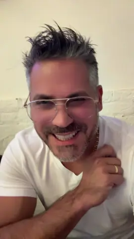 Les enseño mas? 🤣🤣🤣 la mujer mia es mecha corta 😂