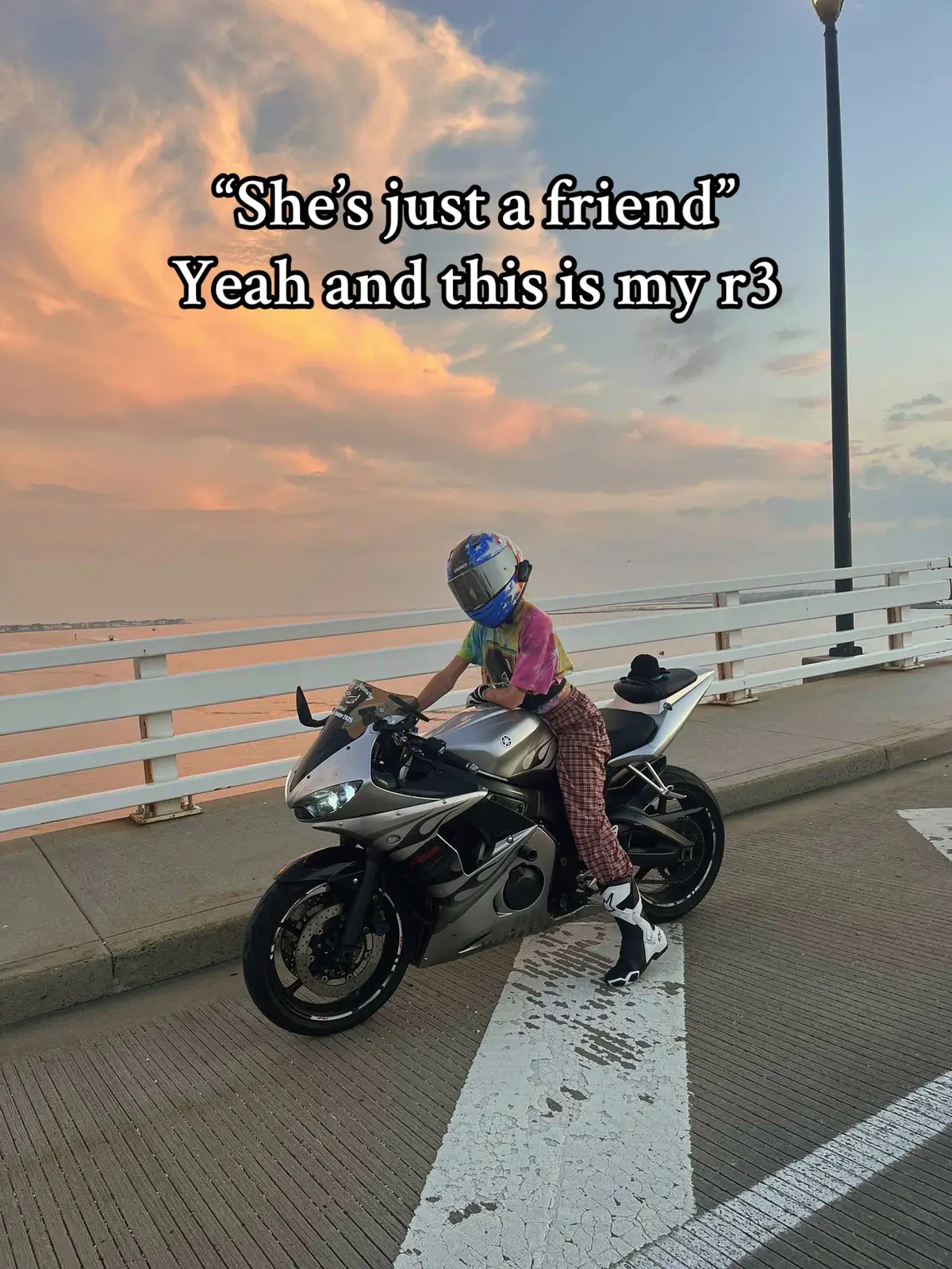 🤷🏼‍♀️ #yamaha #bikesoftiktok #r6 #bikergirl 