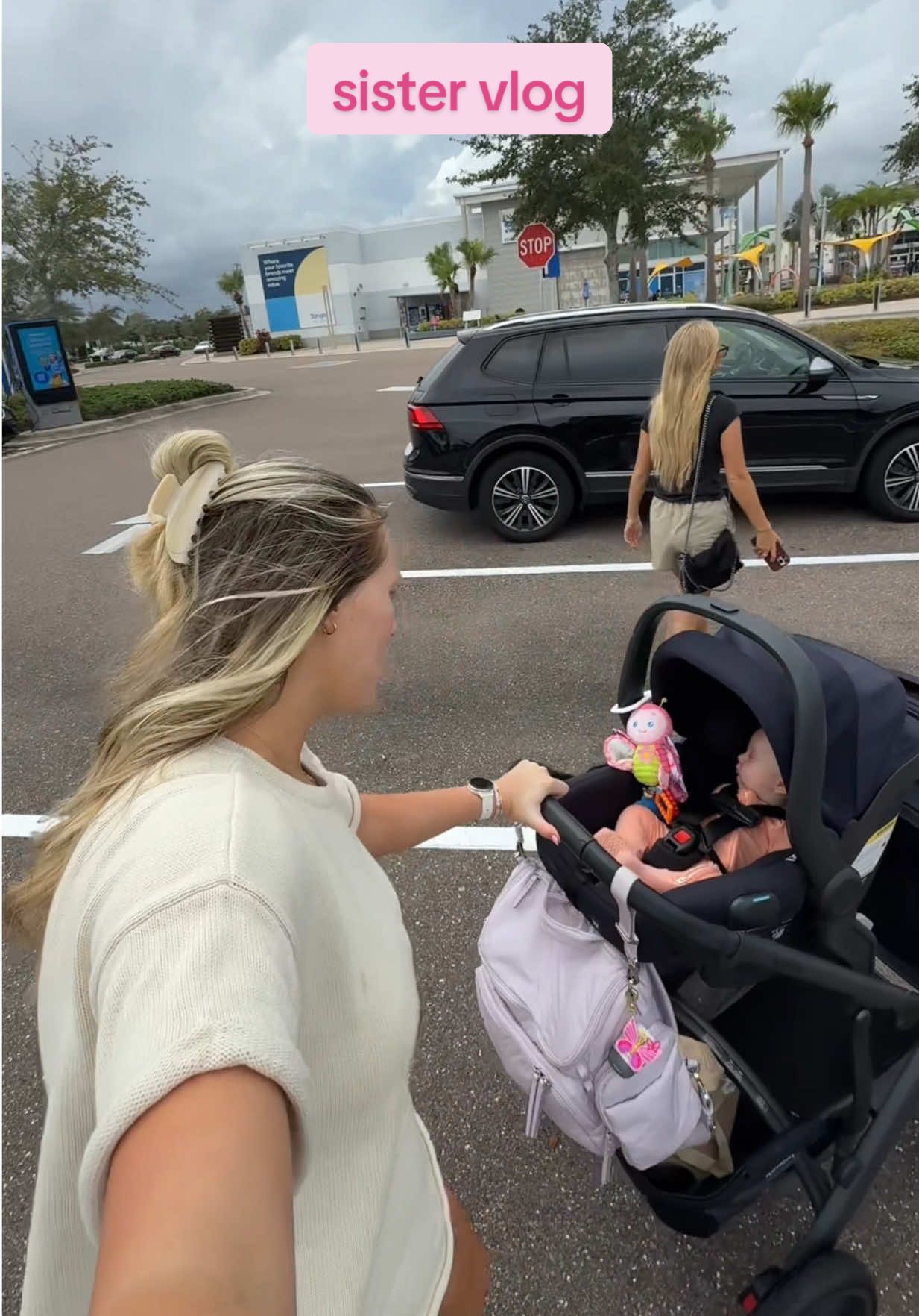 & with these crazy kids #dayinthelife#shopping#Vlog#sistervlog#girlmom @Graysie Holmes @pacosubmarine @Tanger Outlets @Dutch Bros Coffee 