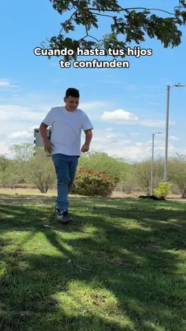 Cuando nuestros hijos se confunden 😬 #cucutanortedesantander #villarosario  @NowThis Impact @Norelylatwins 
