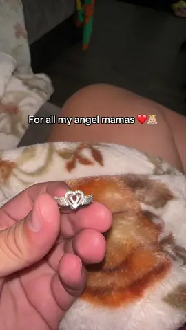 mommy of two angels 👼🏼👼🏼 #miscarriageawareness #miscarriageawarnessmonth #mommyofanangel 