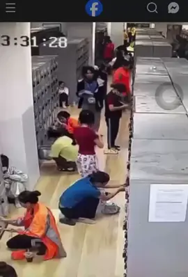 Ae hữu duyên trong comment thôi nha chứ đừng ra ngoài rồi cũng hữu duyên như vậy 
