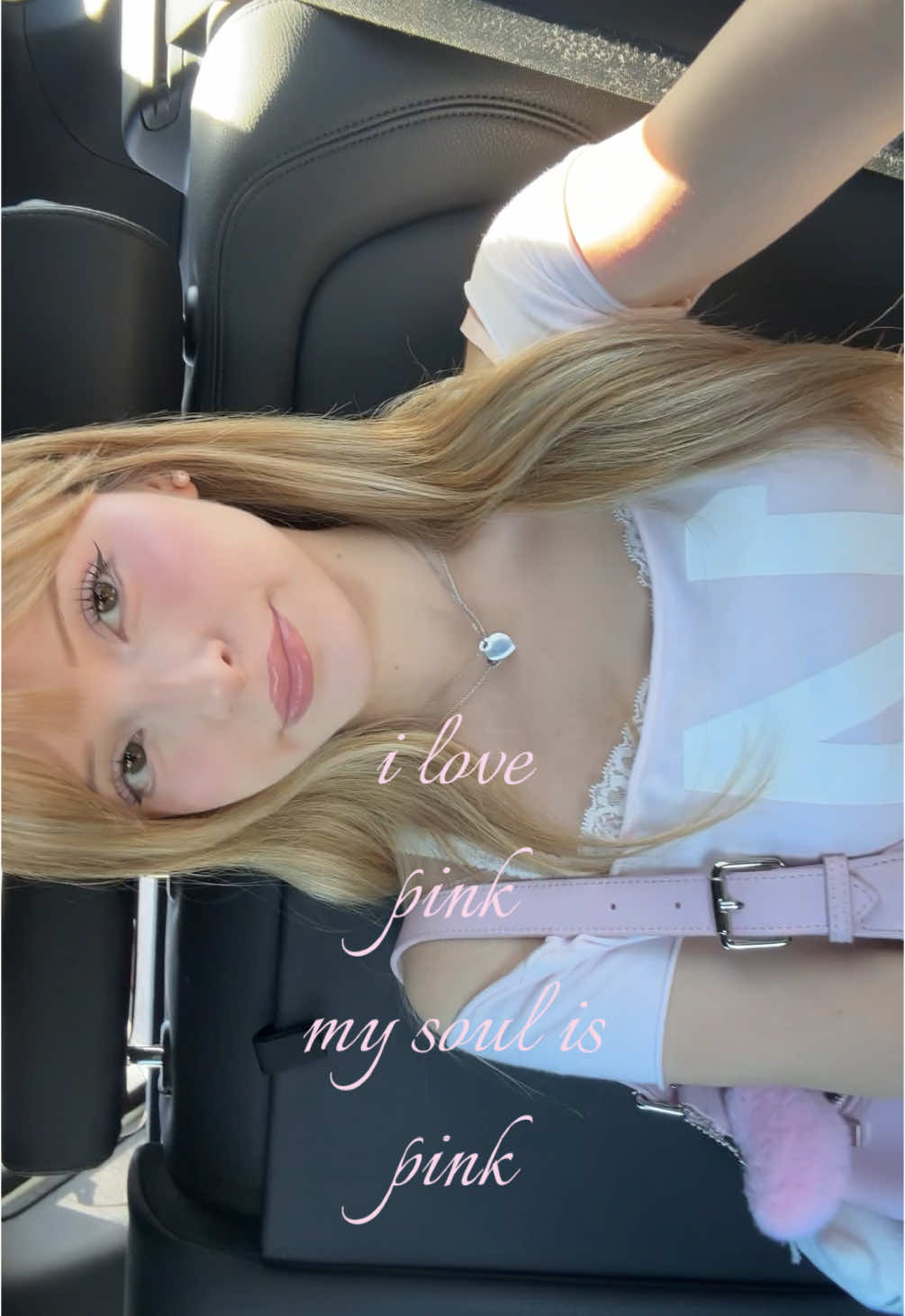 🌸 𝜗𝜚                                                       #pink    #girlblogger     #fyp   #foryoupagage  #relatable   #real    #soul 