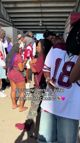 Who yall I look best with @ Alabama A&M