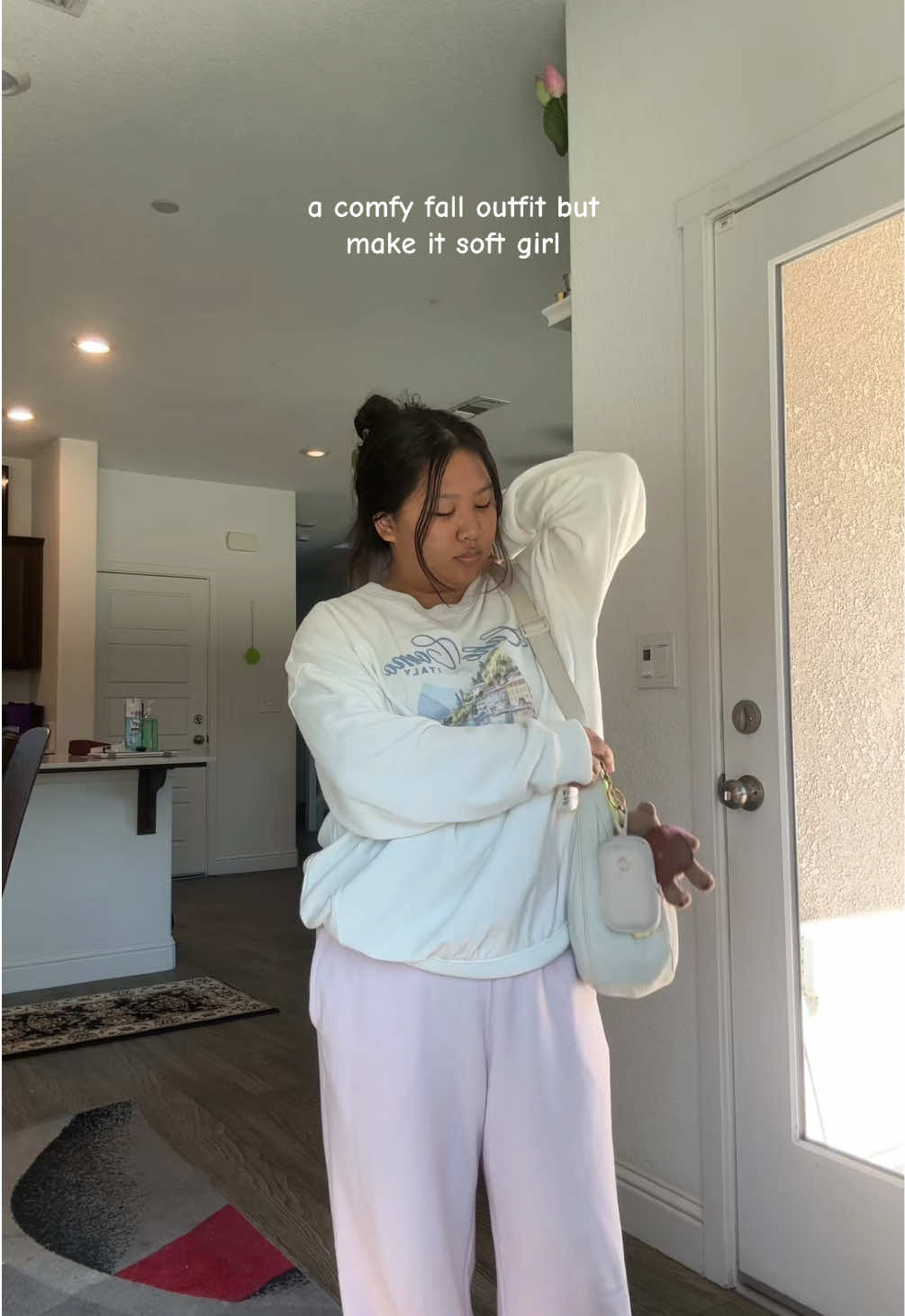 @hollister #hollisterpartner comfy fits are back and it’s 70 degrees today 🎀✨ click link in bio to shop my storefront with my favorite pieces or hollister’s website !! sweater is @Aeropostale   bag is @UNIQLO USA  #falloutfitinspo #outfitideasforyou #comfyoutfits #fashionblogger 