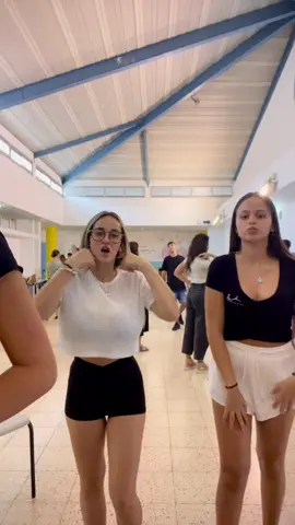 😙 #viral #hot #fyp #fakebody #dance 