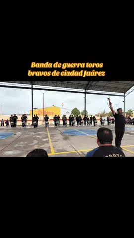 Banda de guerra universidad tecnológica de Ciudad Juárez TOROS BRAVOS 🖤💛🤟🏻 Exhibición secundaria técnica •37 #fyp #banda #torosbravos #utcj #cdjuarez 