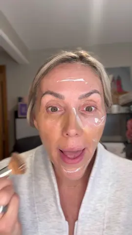 Check out my simple Sunday morning make up routine.  Comment SHOP below to receive a DM with the link to this post on my LTK ⬇ https://liketk.it/5qYW4 #ltkbeauty #ltkover40