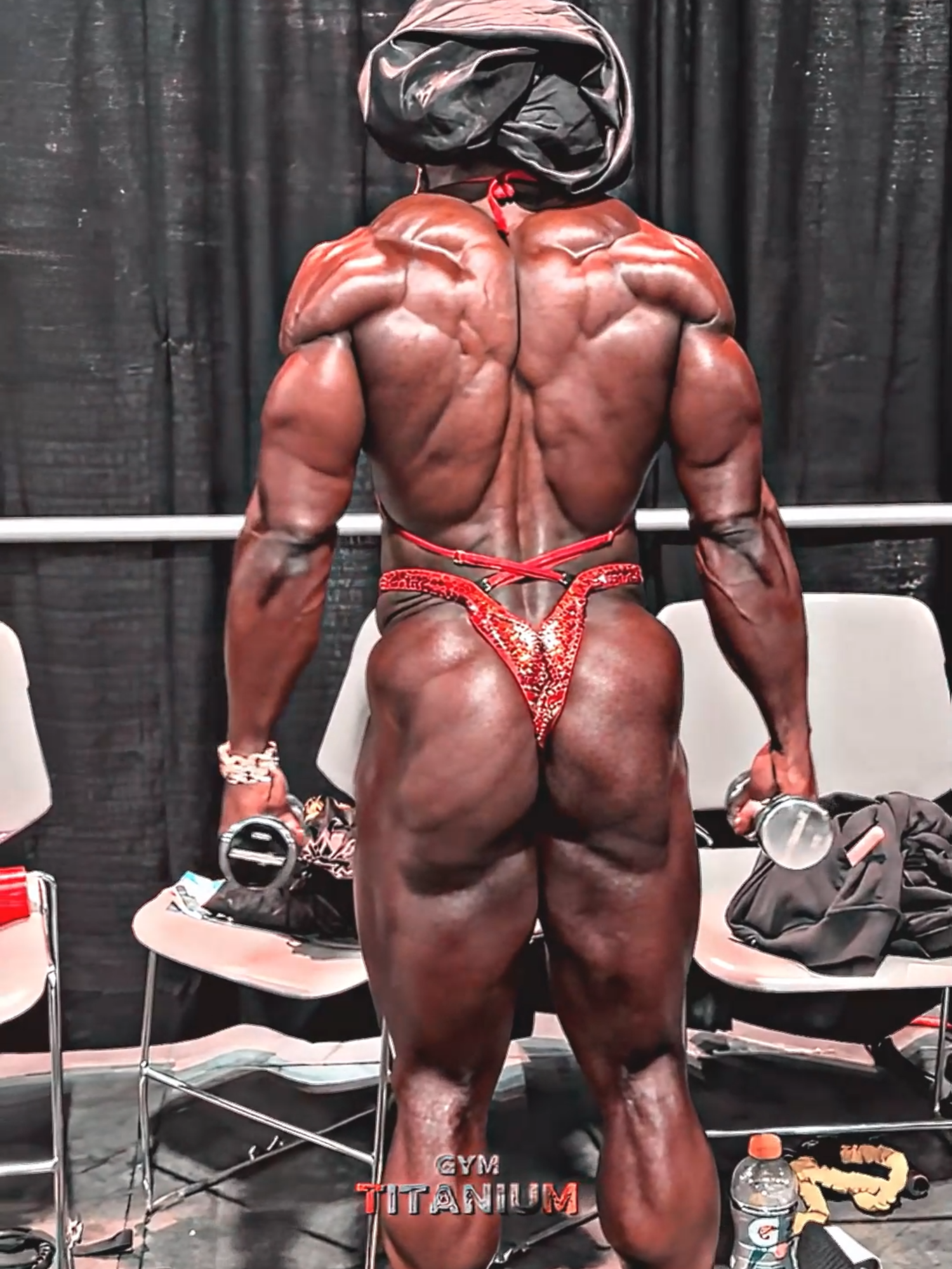 Andrea Shaw backstage Mr. Olympia 2025. 😱 #bodybuilding #gymedit #mrolympia #foryou