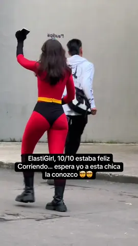 Calificando Cosplays en el Sofá Bogotá 2025 🔥 #cosplayer #sofabogota #cosplayanime #corferias #animegirl 