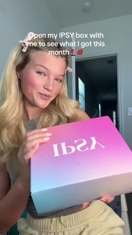 @IPSY  @Rare Beauty OPEN MY IPSY BOX WITH MEEEEE❤️❤️#makeup #ipsy #unboxing 