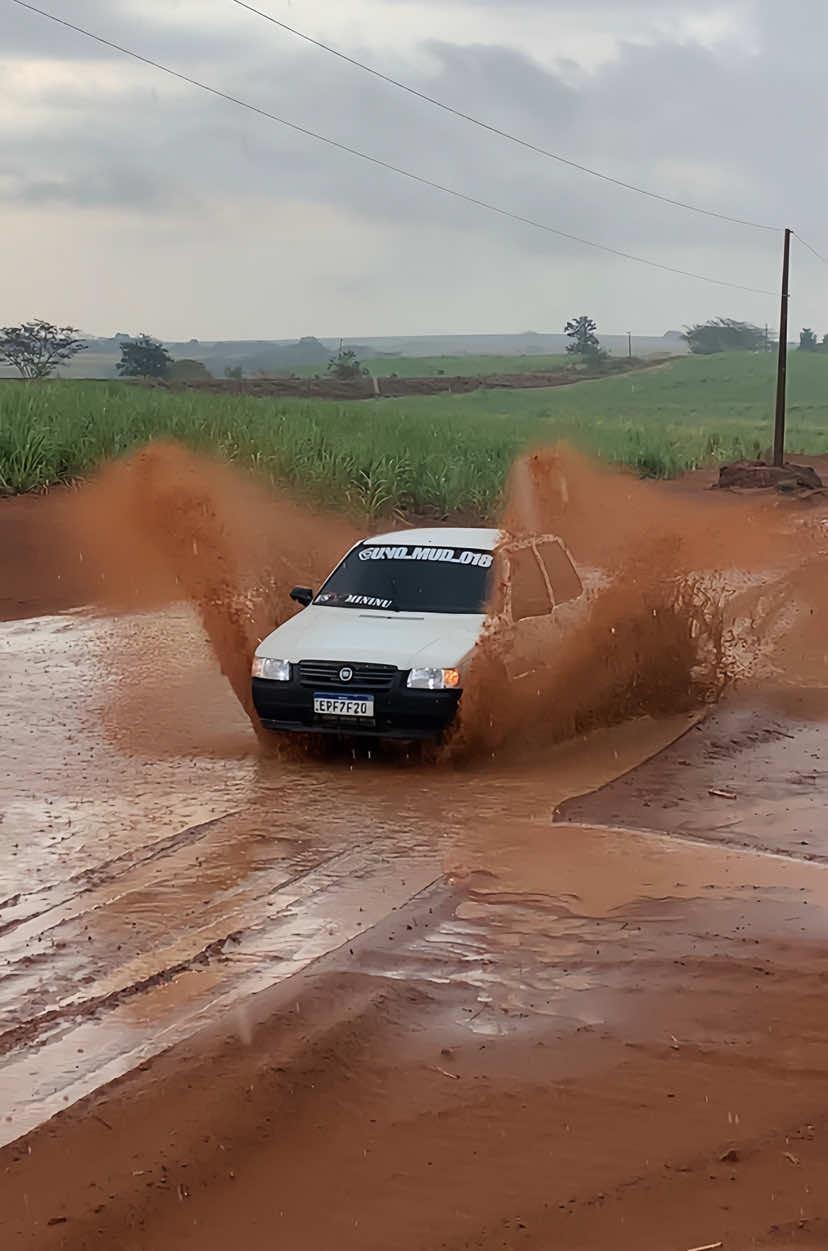 C TÁ DOIDO 🤯  #fiatuno #trilha #unocountry #fyp #foryou 