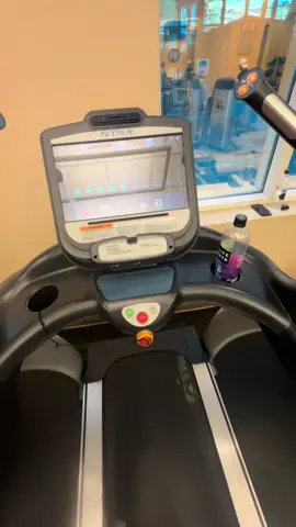 week 10: I used to never workout on a trip but feels way better sticking to routine, even only for 2 days lol #sadtosavage #healthylifestyle #fitnessjourney 