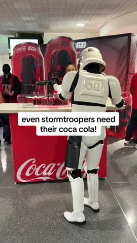 even stormtroopers need their caffeine 😆 #newyorkcomiccon #stormtrooper #starwars #cocacola #starwarstiktok @Coca-Cola @New York Comic Con @Star Wars 