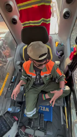 @Kuliiboy_ #imip_helmkuning #operatormuda #trending #capcut #fyppppppppppppppppppppppp 