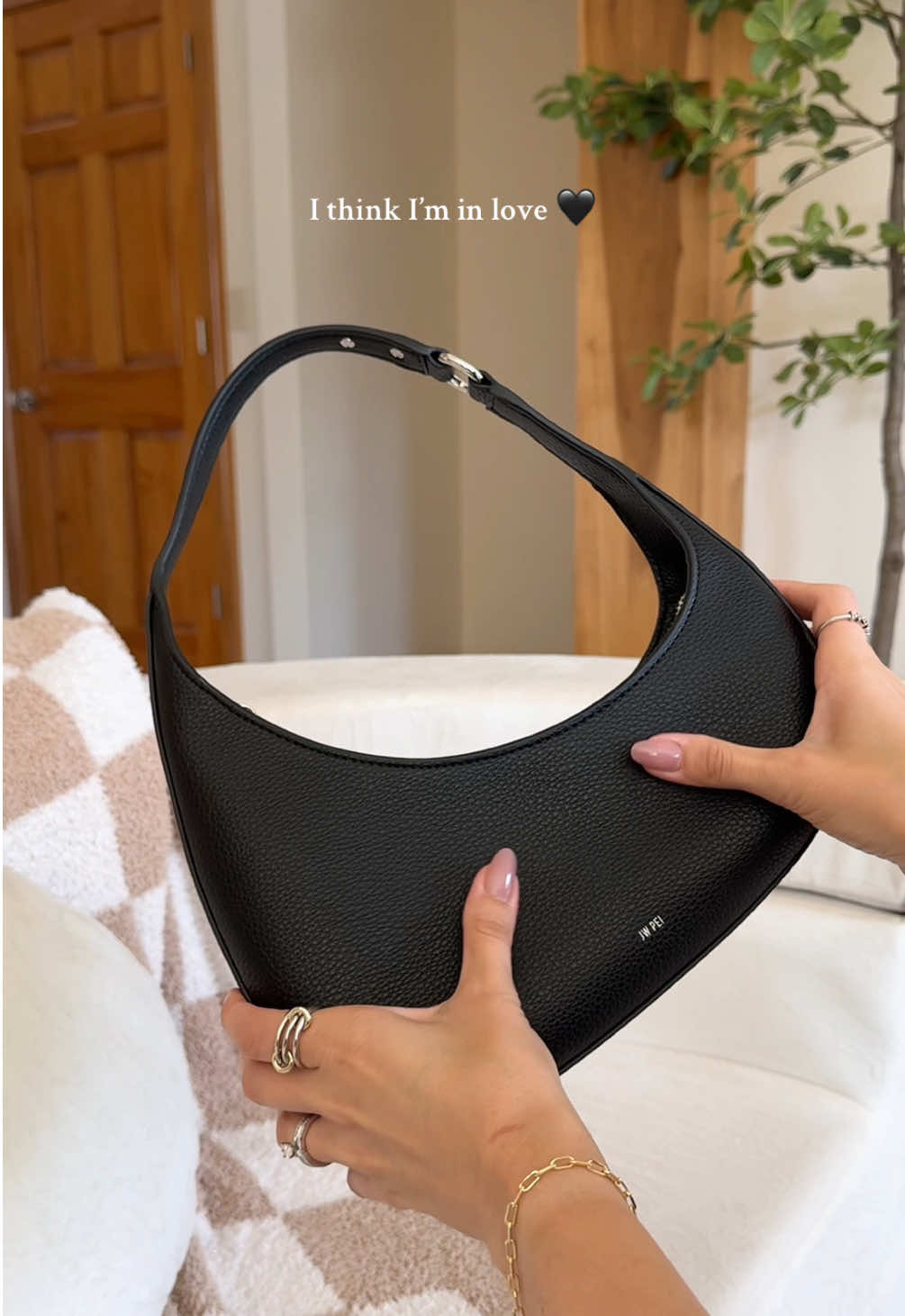 She is the cutest 🖤#womensbags #handbags #clutch #tophandlebag #shoulderbag small top handle handbag 