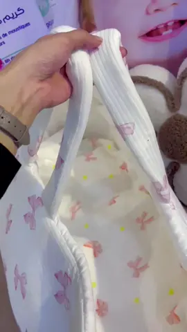 ثيم الفيونكه🩷🎀 شوفوا النزاكه👌🥰          💫 بوكس متكون من 8قطع📌              💫طاقم حقيبة وشيال 📌                💫بطانية فيونكة 📌 القطع الأخيرة 🔥 زورونا في【 ليبيا مول 】واستفيدوا من العروض الجديدة 💯 للتواصل علي الواتساب: 0945129590✅️