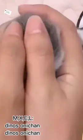 mis amigos diciendo que diga onii-chan yo suéltame