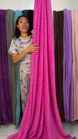 BLANKET MALAMBOT WITH STRIPE DESIGN - pwedi gawin bedsheet, cover ng sofa, maganda ang tela and affordable blankets  #blanket #malambotnakumot #comfyblanket #bedroommakeover #cozyhome 