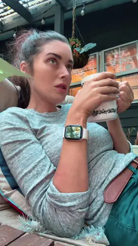 Just checking in how was everyone’s day? #greenscreen #fallyall 