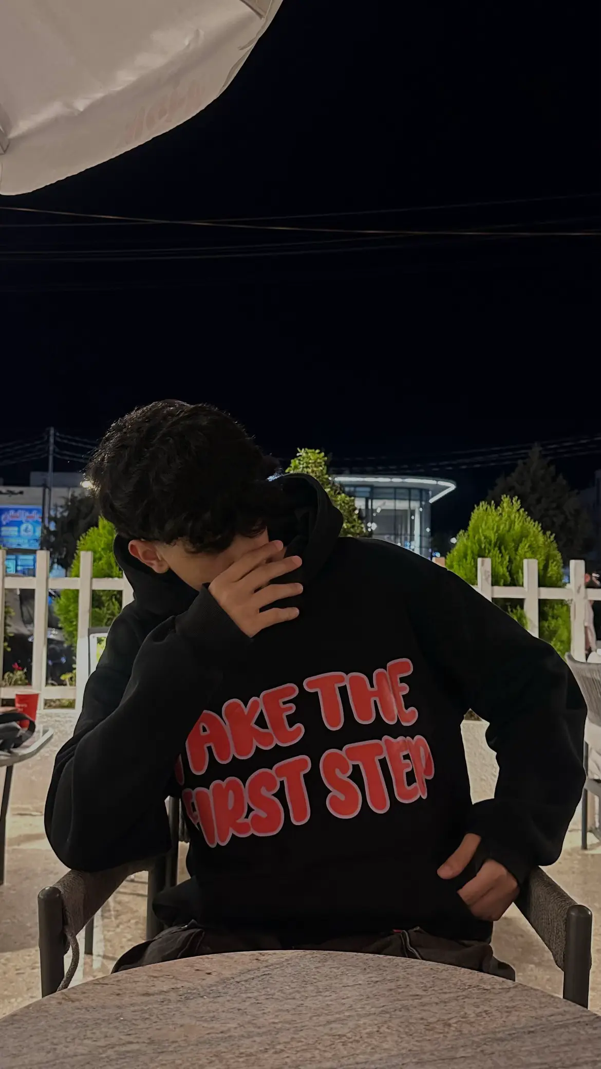 😔