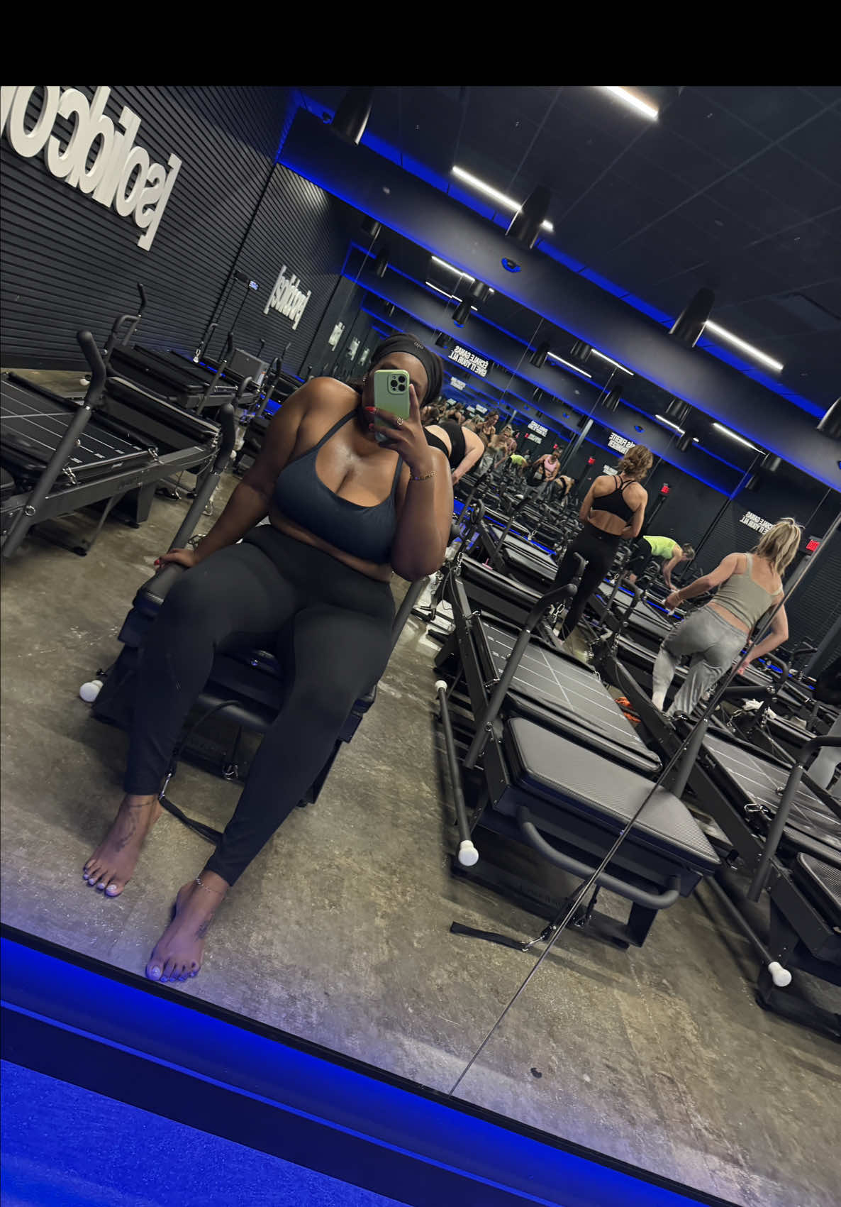 Any 6 am Pilates girlies? Let’s be friends ☺️👋🏾 @[solidcore] #solidcore#pilates#pilatesworkout#girltok#vlogtober  