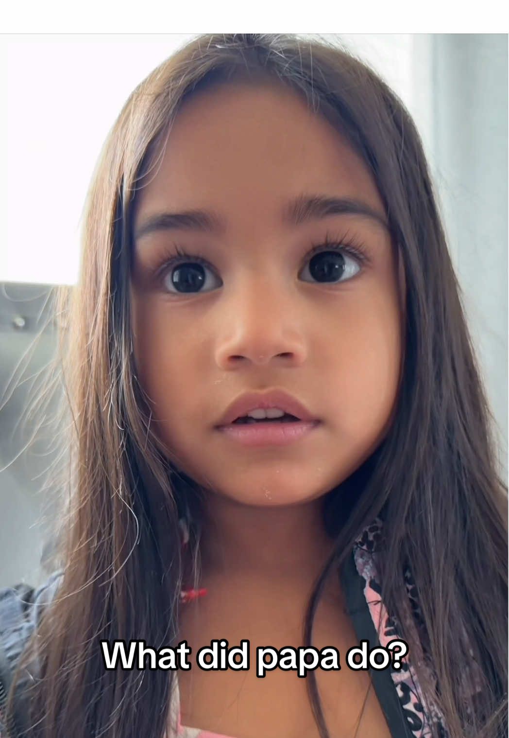 She always has the tea on her papa 😂 #fyp #hawaiitiktok #toddlersoftiktok #girlmom #mini 