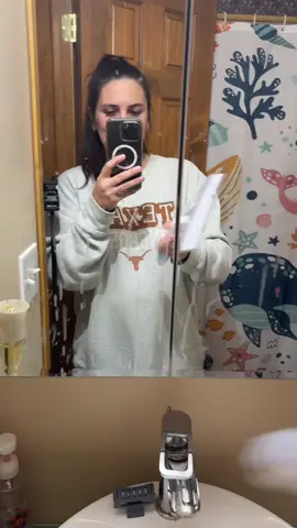 Mom if you’re watching this, I bought you one too🤣  #fyp #foryou #cleanwindows #cleanmirrors #cleaningtok 