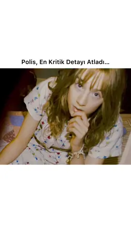Her anıyla merak uyandıran, duyguların derinlerine dokunan bir hikâye… Sorgular, sırlar ve küçük detaylar her şeyi değiştirebilir. İzlerken nefesiniz kesilecek. 🎥 Film: The Lovely Bones 🎞️ Türü: Dram / Fantastik / Gizem 📅 Yapım Yılı: 2009 📽️ Yönetmen: Peter Jackson 🎭 Oyuncular: Saoirse Ronan, Mark Wahlberg, Rachel Weisz 🌟 IMDb: 6.6 🎬 Konu: Trajik bir cinayete kurban giden genç bir kızın, ölümünden sonra kendi ailesi ve katiliyle olan bağını sürdürmesini konu alan etkileyici bir hikaye. #dizifilmreplikleri #filmönerileri #dramfilmleri #filmsahneleri 