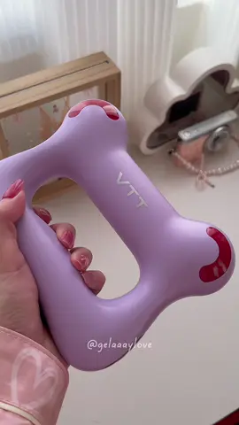 This fascial massager is def a must-have!!! 10/10 ✨ #vttfascialringmassager #fascialmassager #massager #relaxingmassager #musclemassager 