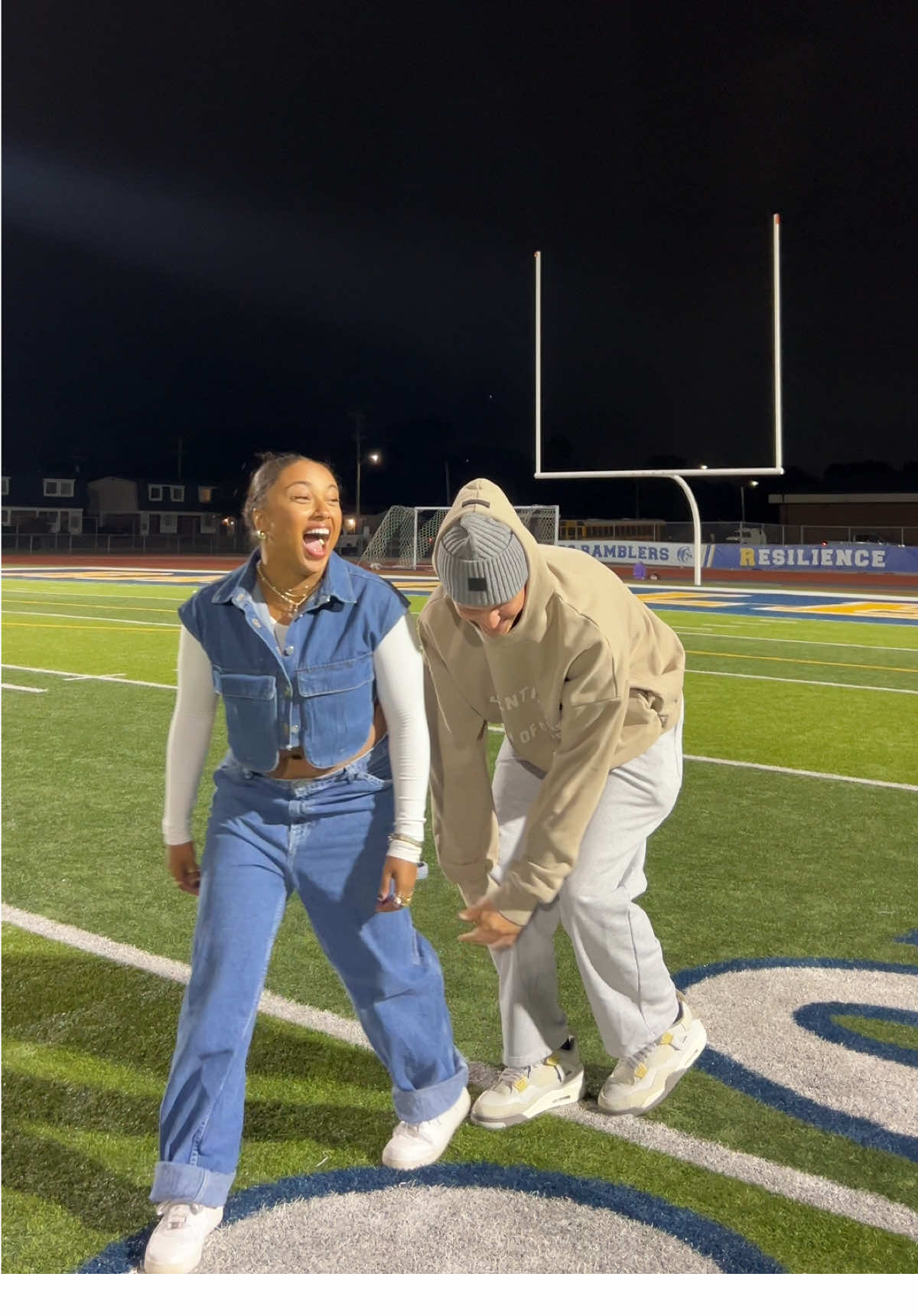 prob should’ve told him he can open his stance lmaoo. BUT the lions should hit this as a touchdown celly 🦁👀🏈 #angeldancer #foryou #michigan #football #detroitlions @Detroit Lions 