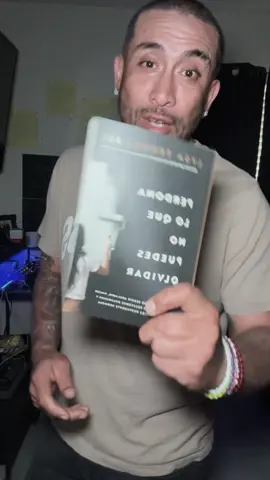 Es ahora o nunca nadie vendrá a salvarte solo tú tienes el poder de hacer cambiar tú mentalidad y seguir luchando por una vida mejor 🤜🏻🤛🏻🙃🙃🙌🙌#tiktokshop 