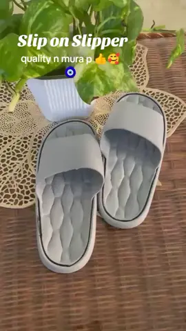 Indoor and outdoor  Slip on slipper  for men and women  unisex  affordable  couple  slipper  flat slipper,check out n👍🥰🧿🧿🧿
