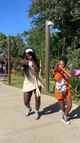 At The Zoo Exploring With My Little Bestie 🫶🏽😍🐘🍃#fyp #houstonzoo #boozoo #princezzparis 