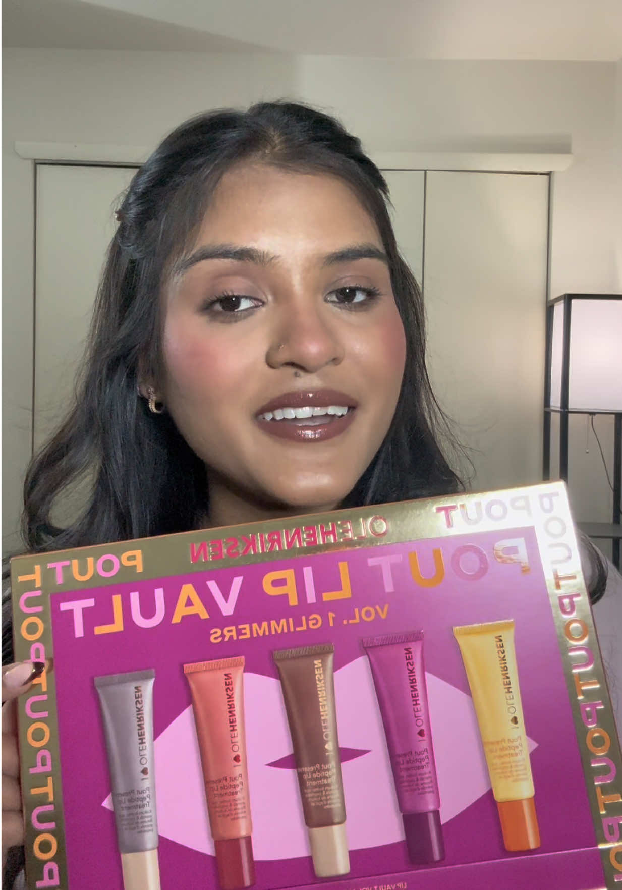 The Pout Preserve Peptide Lip Treatment Glimmer from Vault Vol. 1 gives juicy hydration + a stunning shimmer finish 💋 A must-have for the perfect pout! Shop now 💖 @Olehenriksen  #fyp #fypviral #makeuptok #tiktokmademebuyit #lipcare