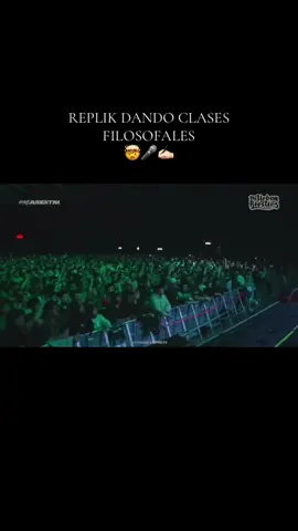 Replik dando clases filosofales #replik #teorema #fmsargentina #fmschile #urbanroosters 