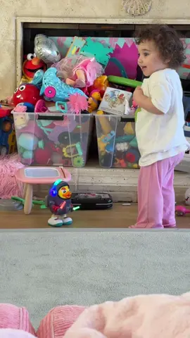 Their new fav 🐥🦆