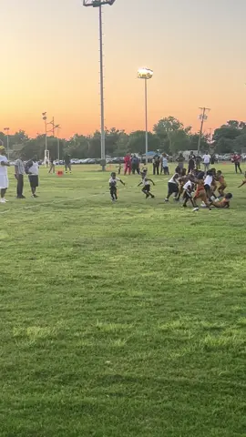 Here is some footage of him in a game . He did get the touchdown . #fyp #daddyo #football 