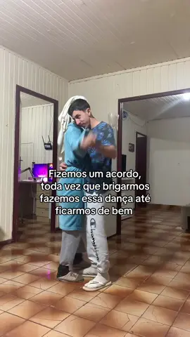 Estamos até agora dançando 🤡 #casal#humor#fy 