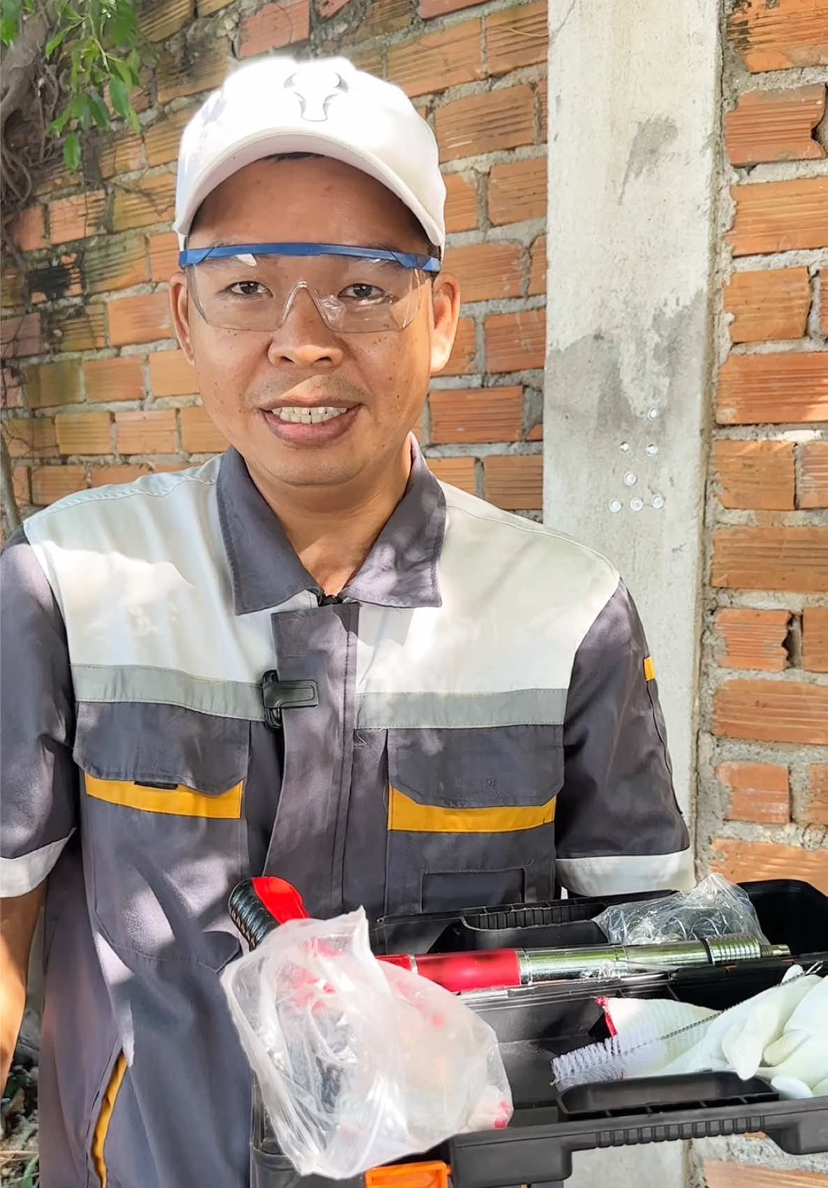 Trả lời @Trương thuyết máy bắn đinh hạt nổ loại xịn #nvty75 #maybandinh 