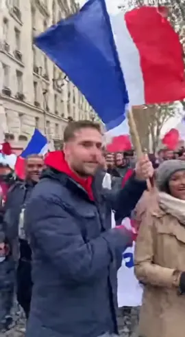 Manifestation Police Merci 🇫🇷❤️👏 #france #rn #lfi #macron #paris 