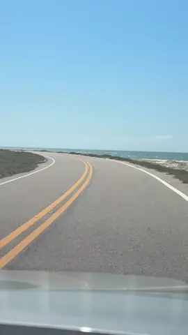 Mundaú é aquele pedacinho de paraíso que faz a gente esquecer do resto do mundo.🏝️ #mundau #flecheiras #estradas  #ceará #outubrorosa 