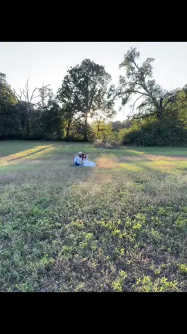 Today’s maternity session was gold. #maternity #country #photography 
