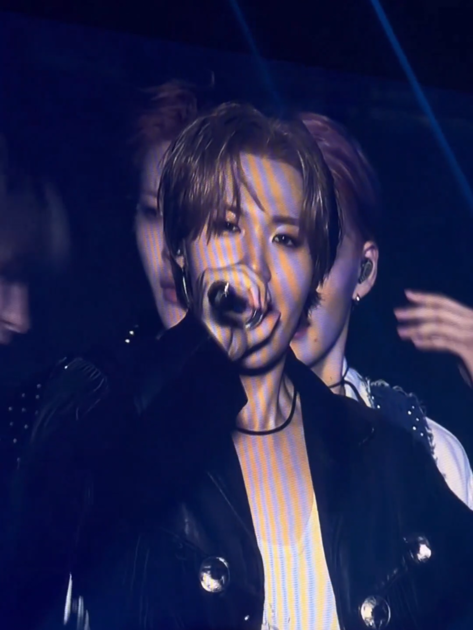 You'll always be my favorite rockstar, dobby. you know I love you so much right 🥺🤍  #도영 #트레저 #treasure #viral #fyp 