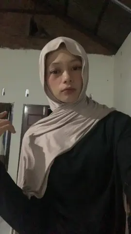 #xyzabc #knittop #outfitideas #promomakangajian 